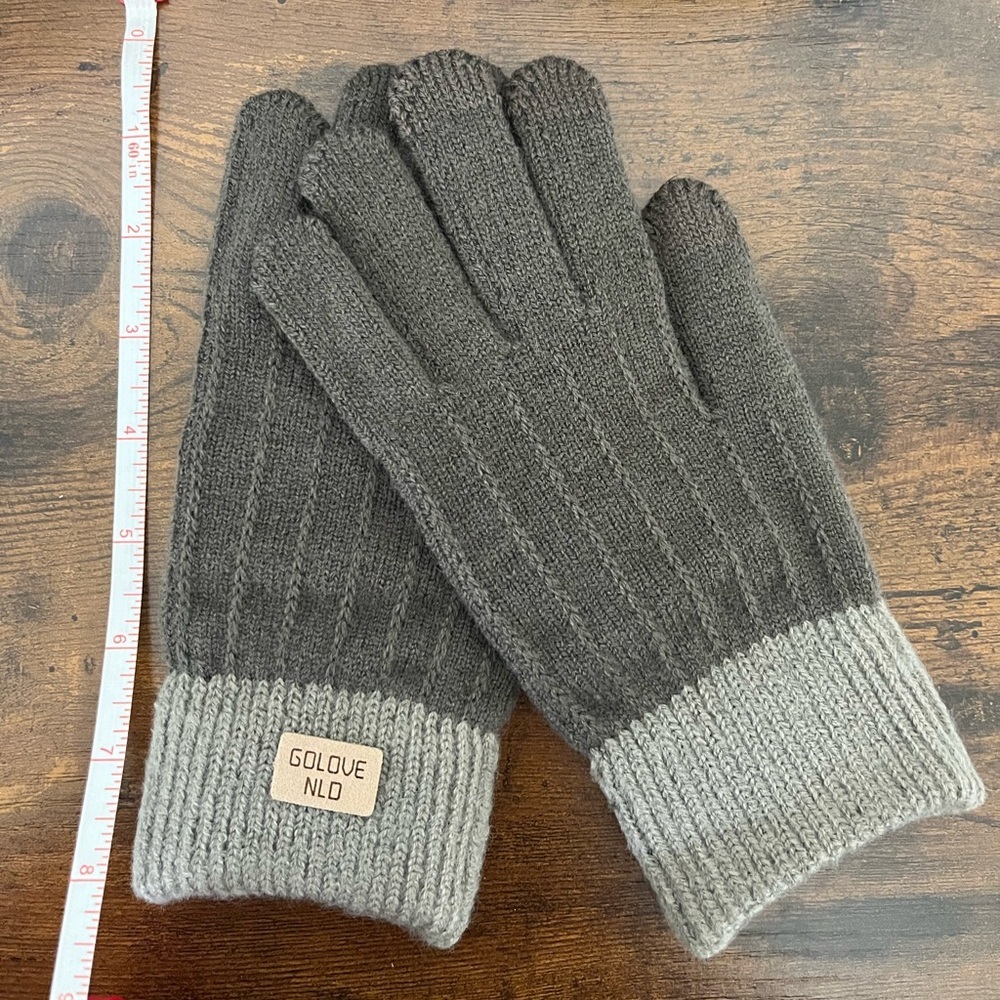 NWT Winter Stretchy Knit Touch Screen Gloves. Tan Brown gray trim warm Unisex - Picture 3 of 4